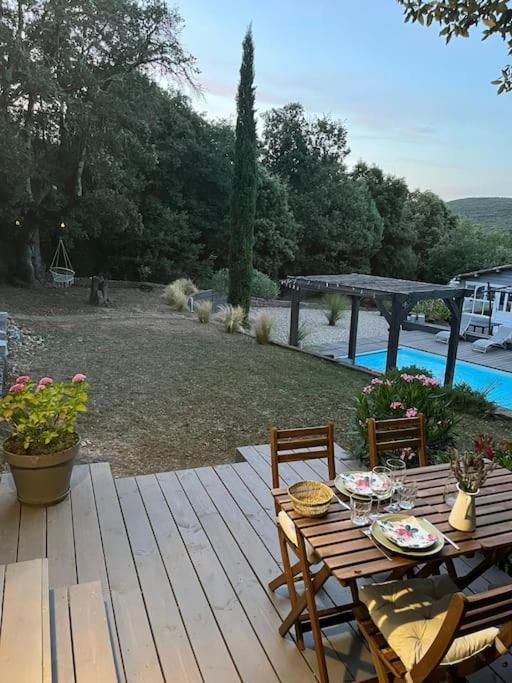 Les Chenes Verts Proche Gorges De L'ardeche